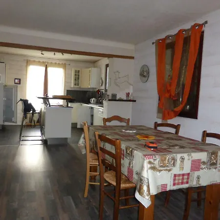 Chalet 80 M2 Et Terrasse